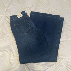 Inc size 4 or 27 blue jeans